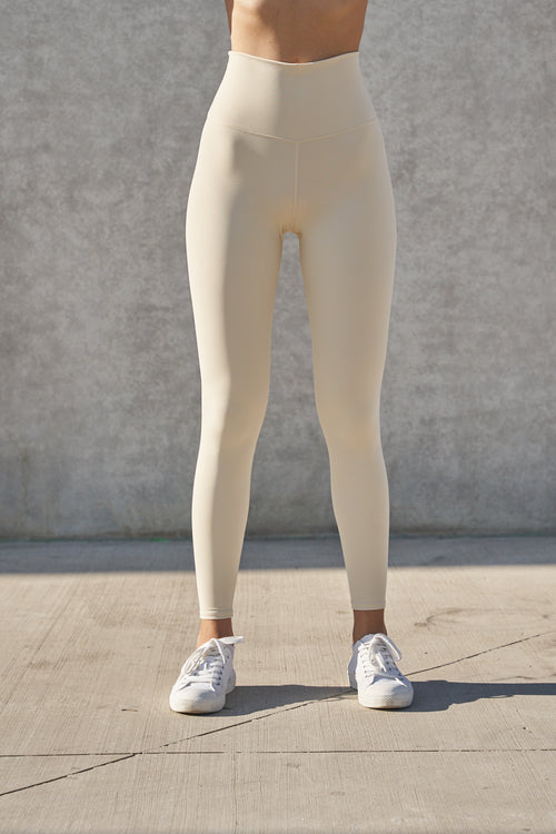 skin2.0 butter cream classic bum front side